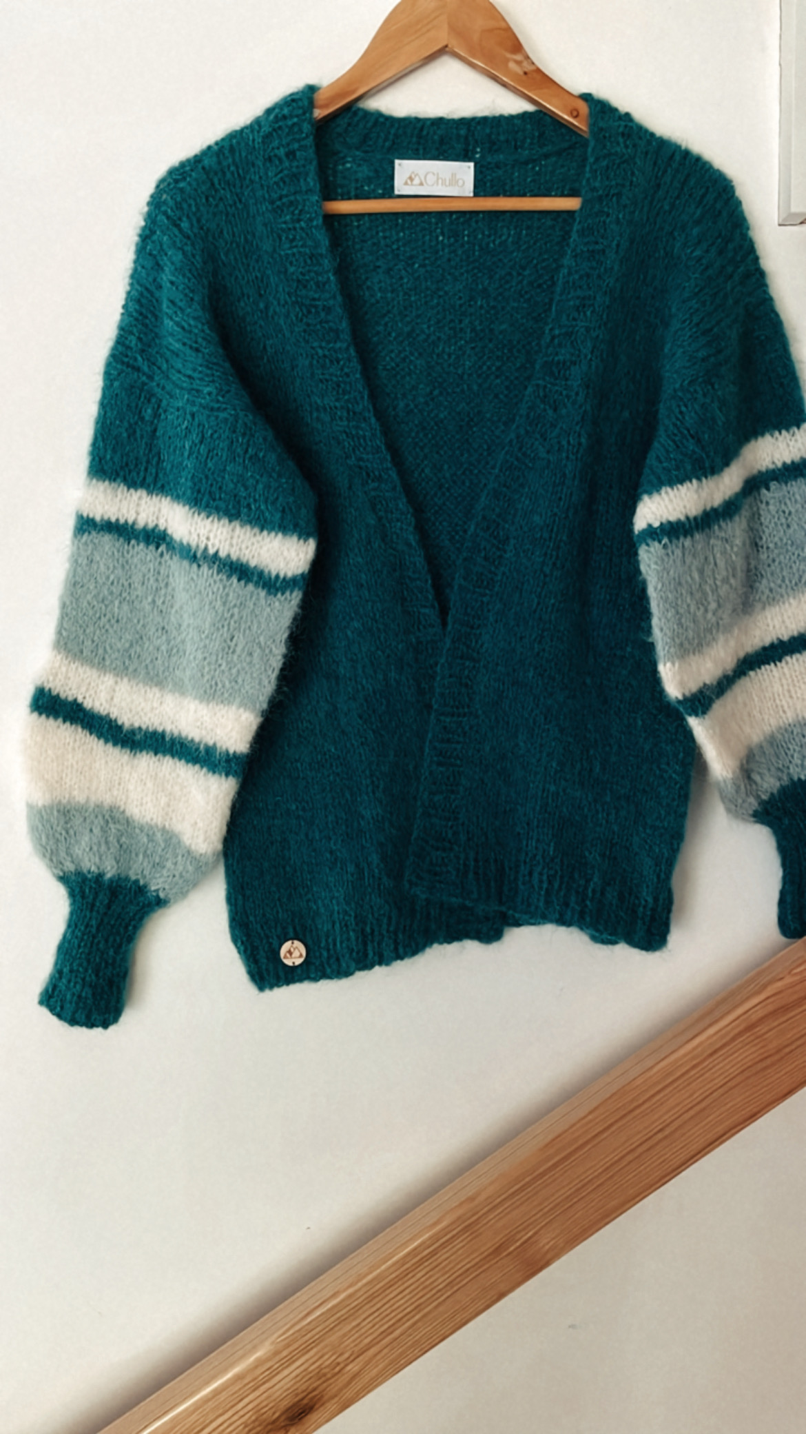 EBEC08F2-2173-4D4D-8AE2-8CF9BC03B74A